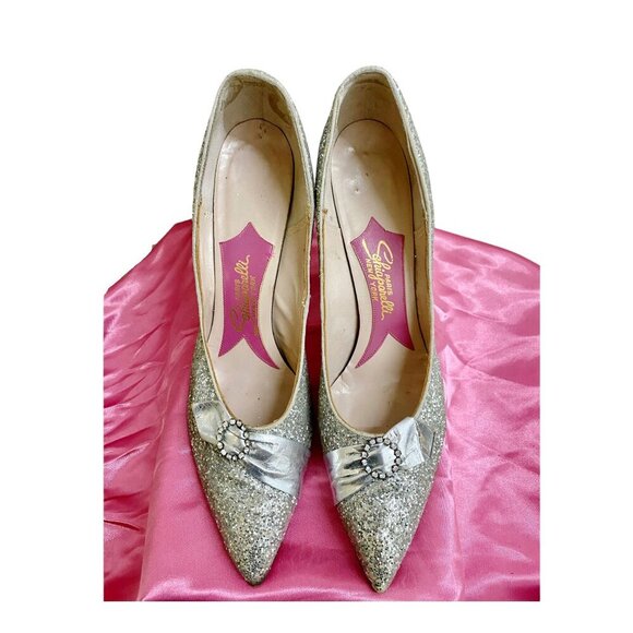 Vintage 1950s Schiaparelli Silver Glitter Pumps w/ Bow & Rhinestone Sz 10 3A - Picture 2 of 8